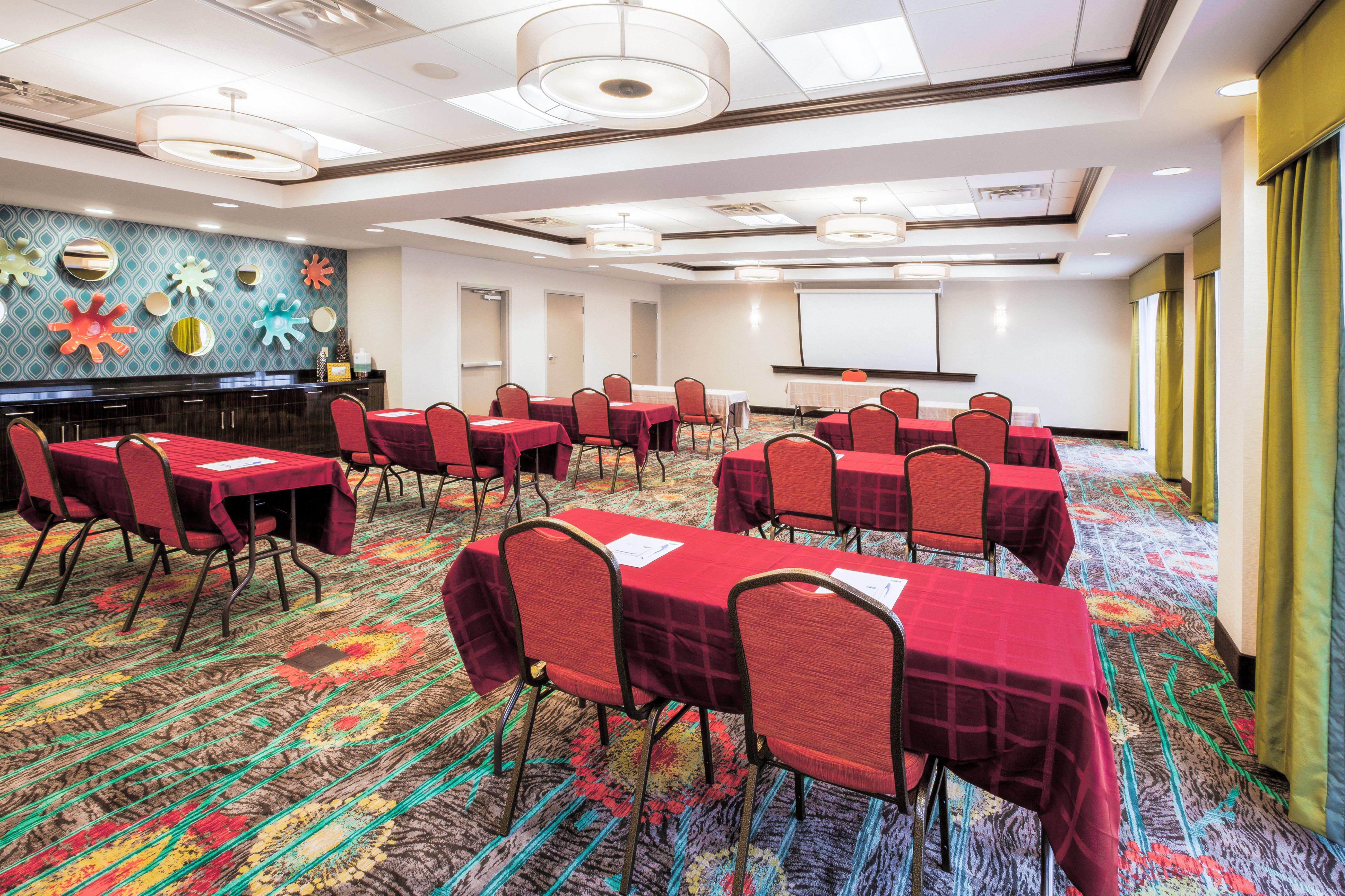 Holiday Inn Express & Suites Eureka By Ihg Esterno foto