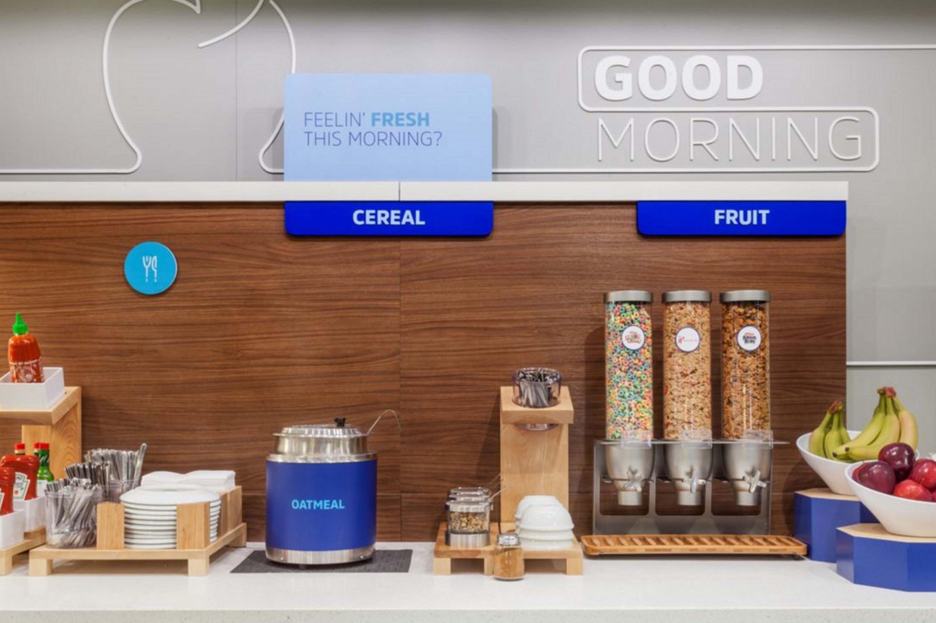 Holiday Inn Express & Suites Eureka By Ihg Esterno foto