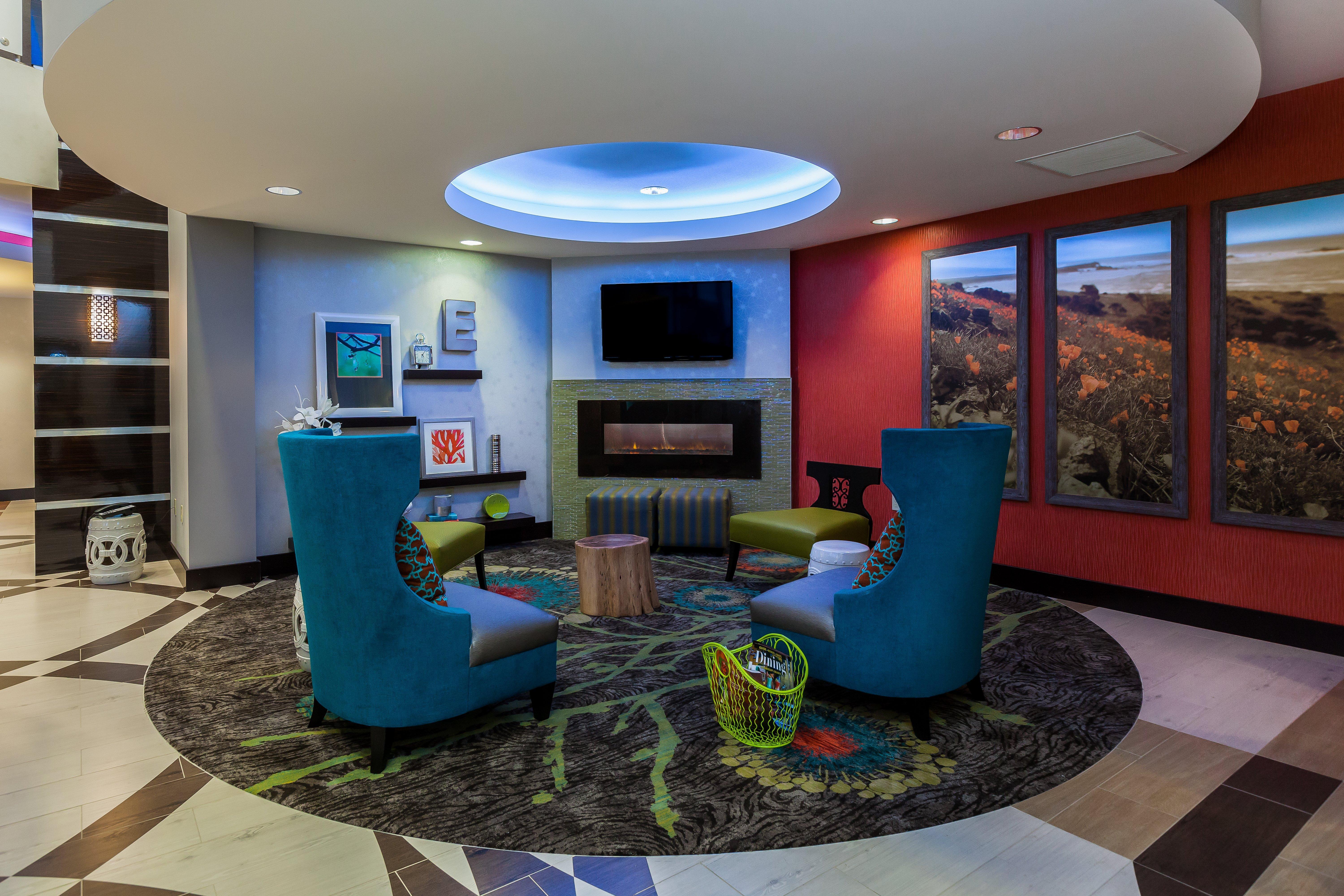Holiday Inn Express & Suites Eureka By Ihg Esterno foto