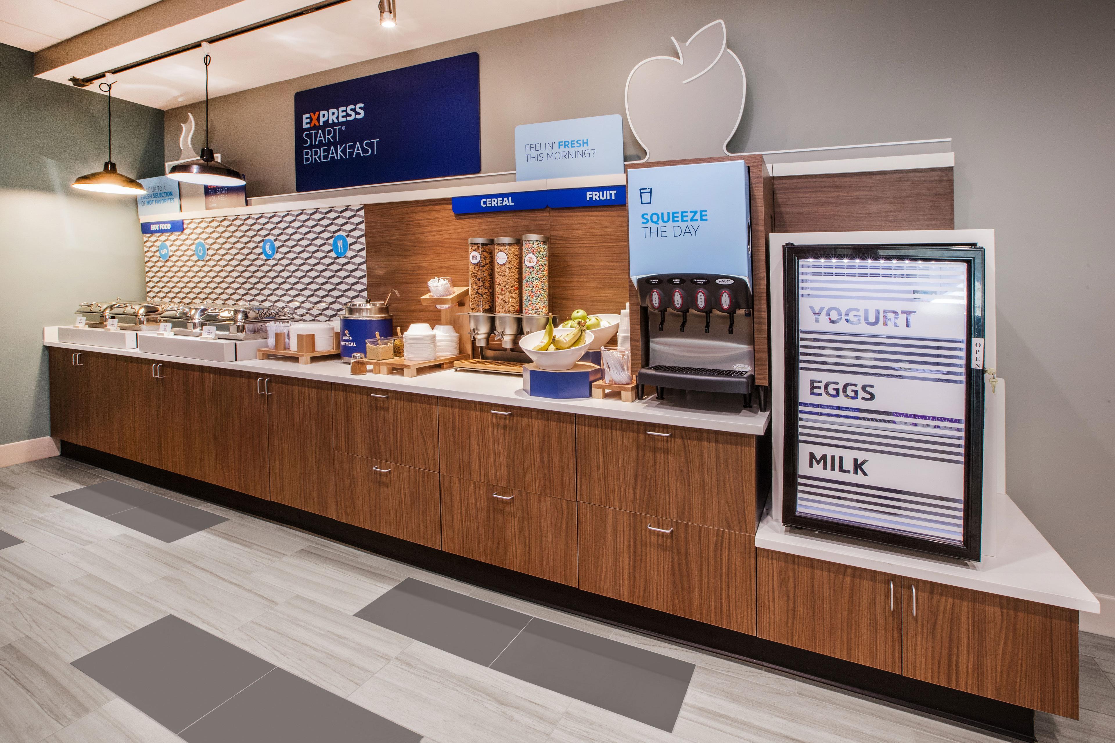 Holiday Inn Express & Suites Eureka By Ihg Esterno foto