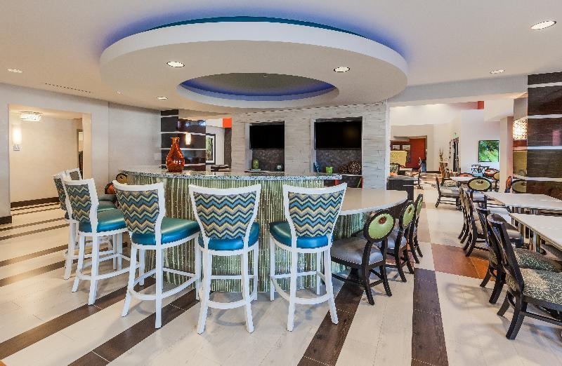 Holiday Inn Express & Suites Eureka By Ihg Esterno foto